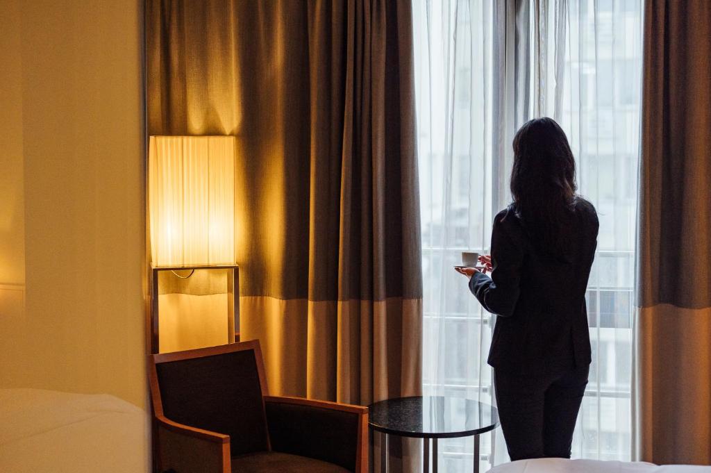 Affordable hotels for solo travelers in urban settings